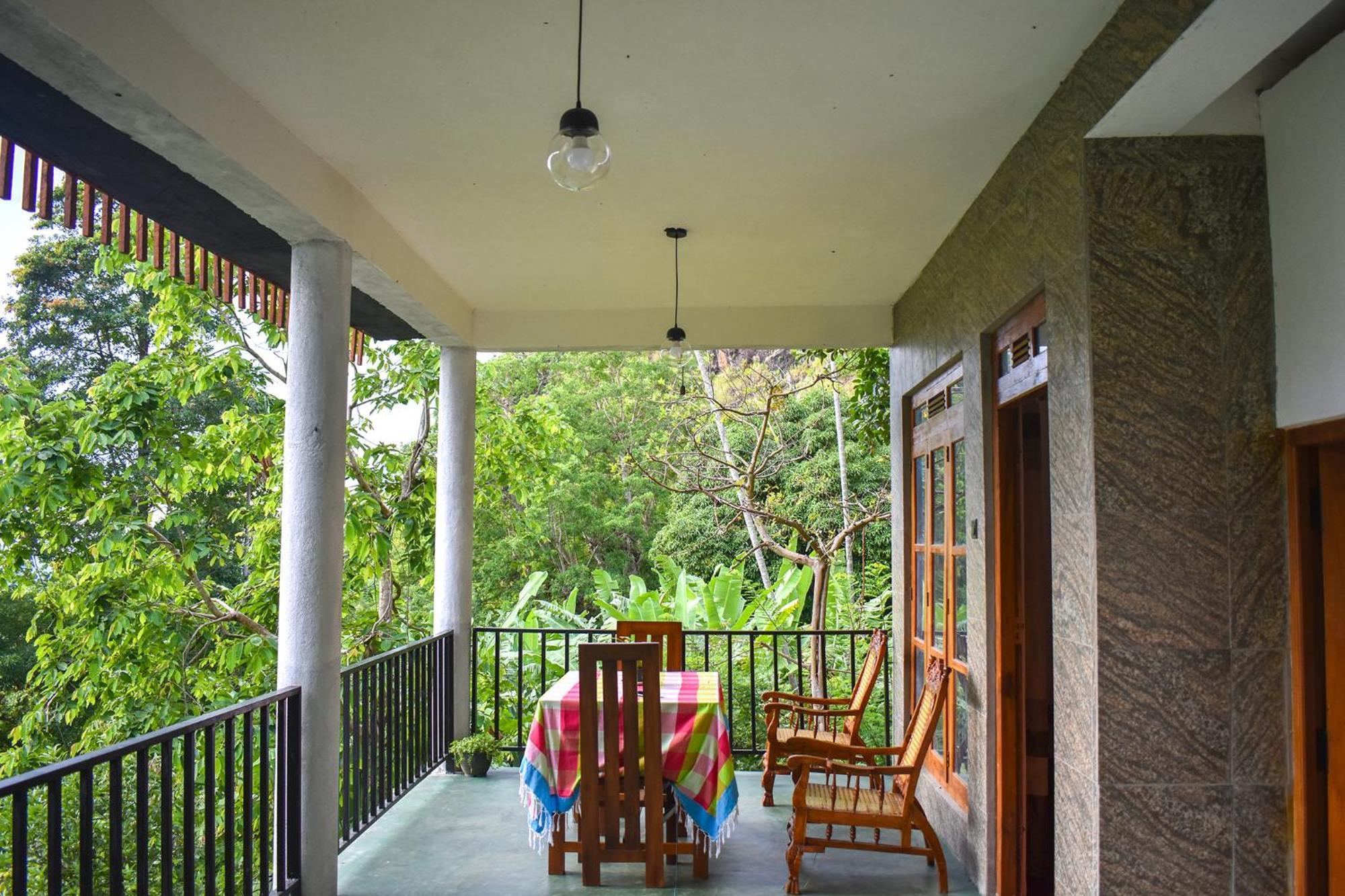 Nature Green Hotels On Rock Home 엘라 외부 사진